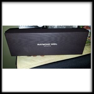 Raymond Weil outer and inner watch box